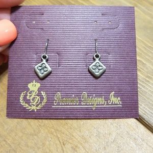 Small dangle earrings